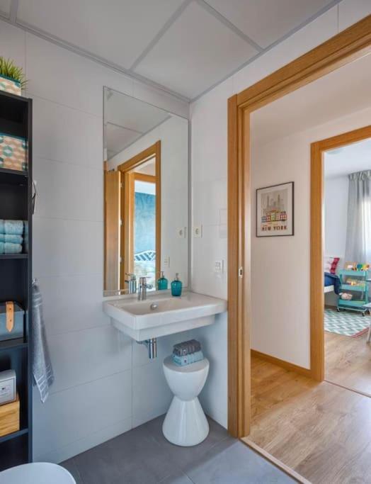 Two Bedrooms Next To The Beach&miramar Shopping Center-swimming Pool-parking * Fuengirola