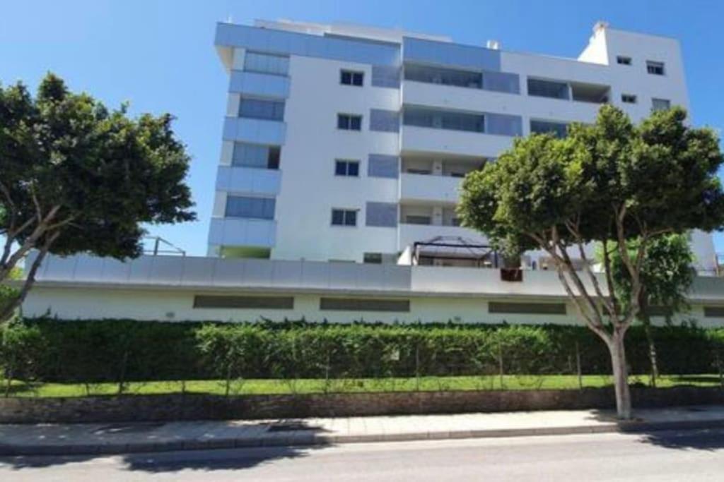 Two Bedrooms Next To The Beach&miramar Shopping Center-swimming Pool-parking * Fuengirola
